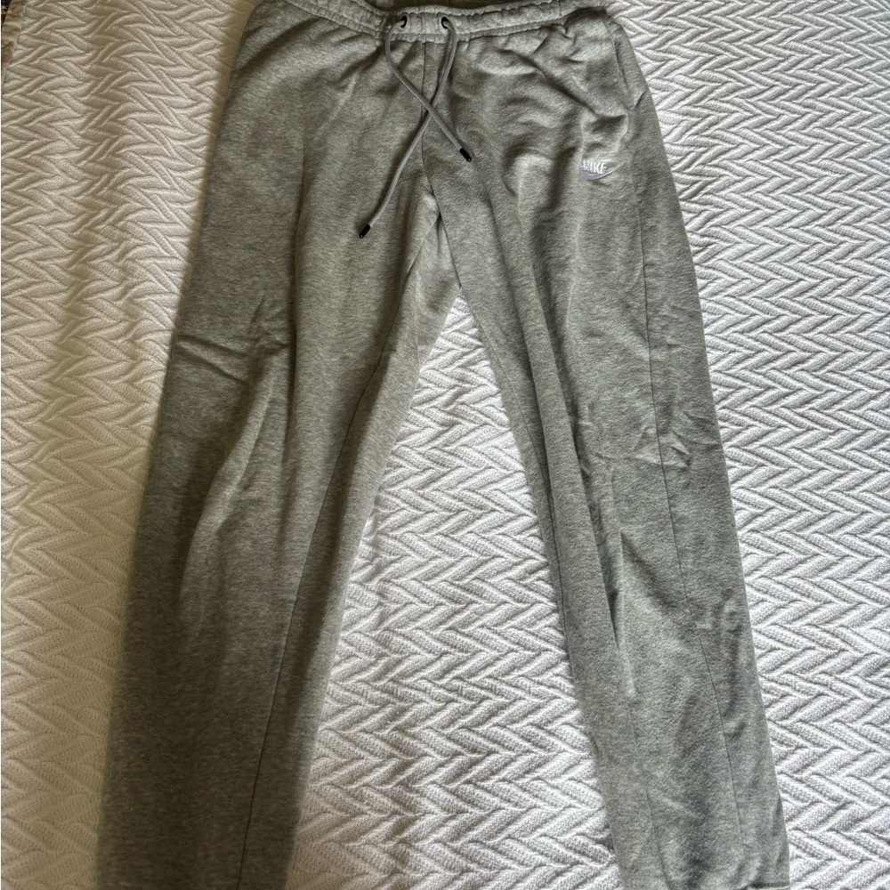 Gray Nike Sweatpants